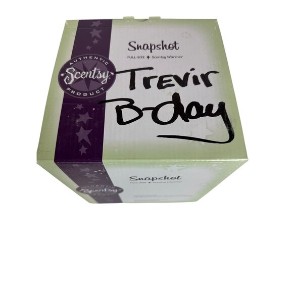 Scentsy Snapshot Full-Size Scented Warmer With Box & Bulb - Damaged Box/Writing - Picture 10 of 10